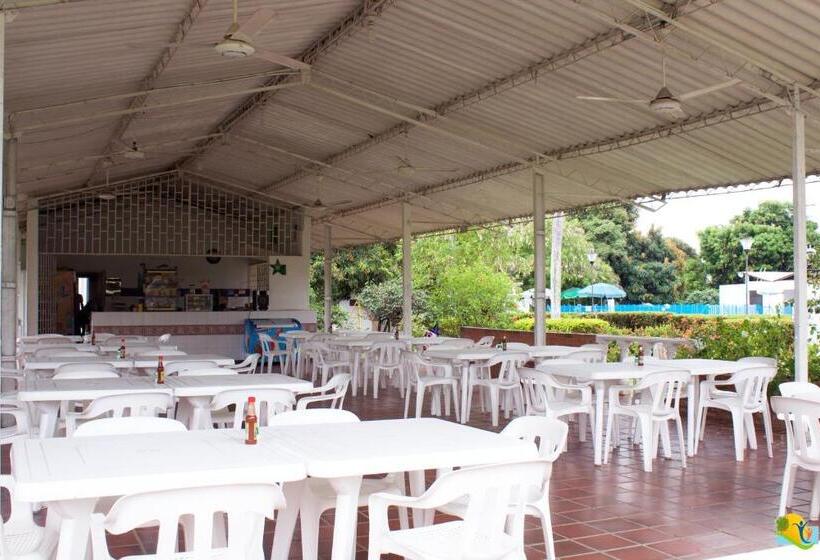 فندق Campestre Cenvaturs