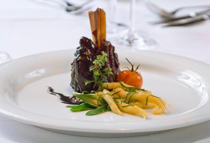 ホテル Gasthof Restaurant Hirsch