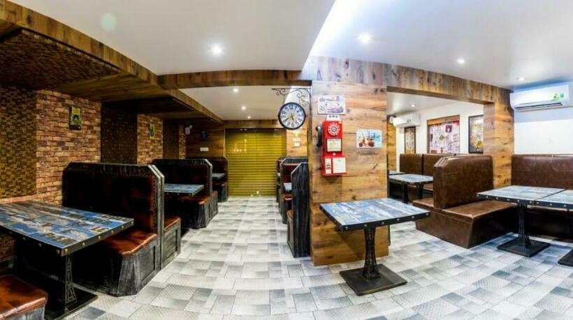 בית מלון כפרי Grace Majestic