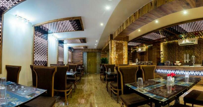 בית מלון כפרי Grace Majestic