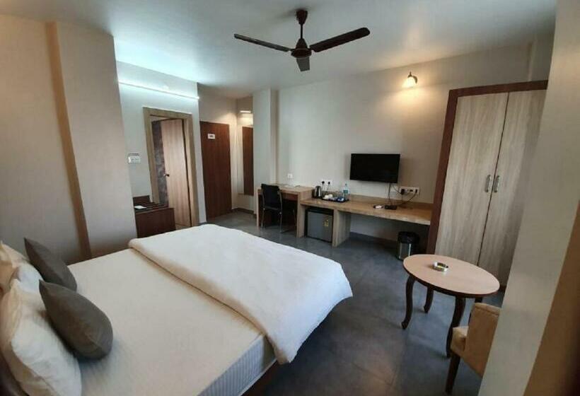 酒店 Gulmohar Grand