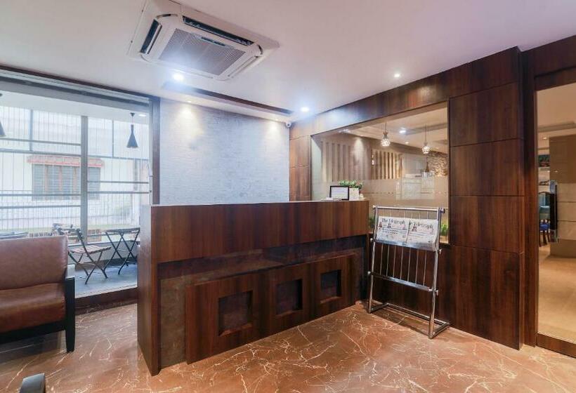 酒店 Gulmohar Grand