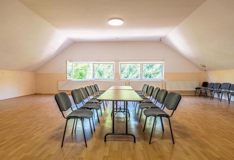 فندق Herczeg Udvarház Poroszló