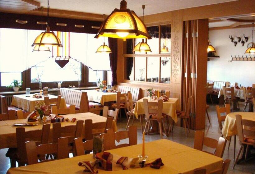 ホテル Landgasthof Und Pension Zum Löwen