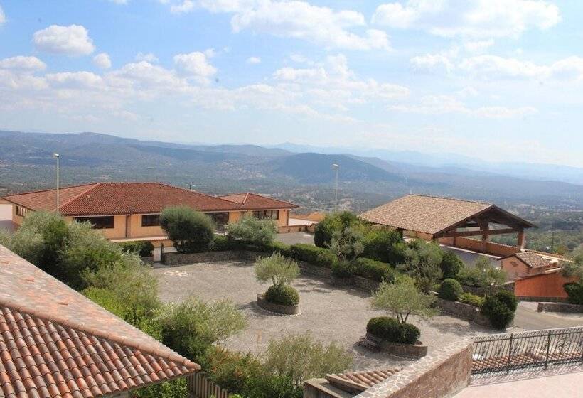 בית מלון כפרי Le Tre Rose