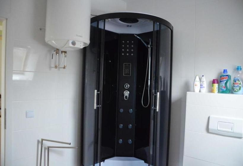 Отель Lekoma Pension