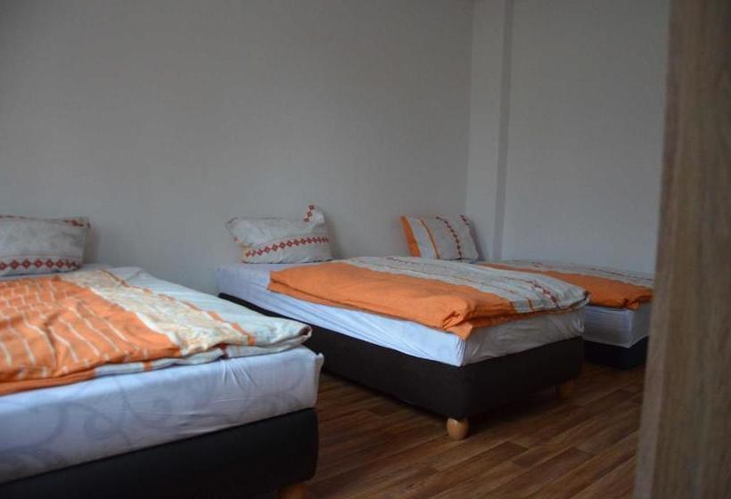 בית מלון כפרי Lekoma Pension