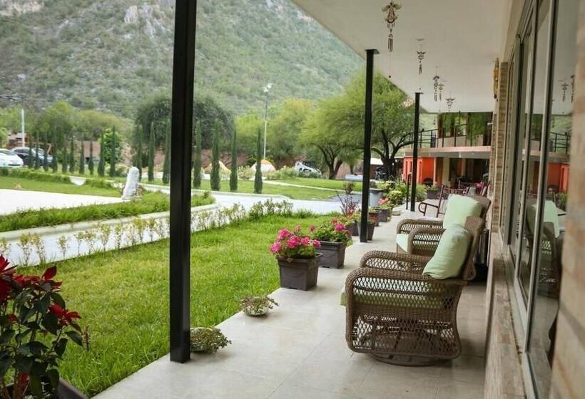 Vista Potrero Hotel, Camping & Events