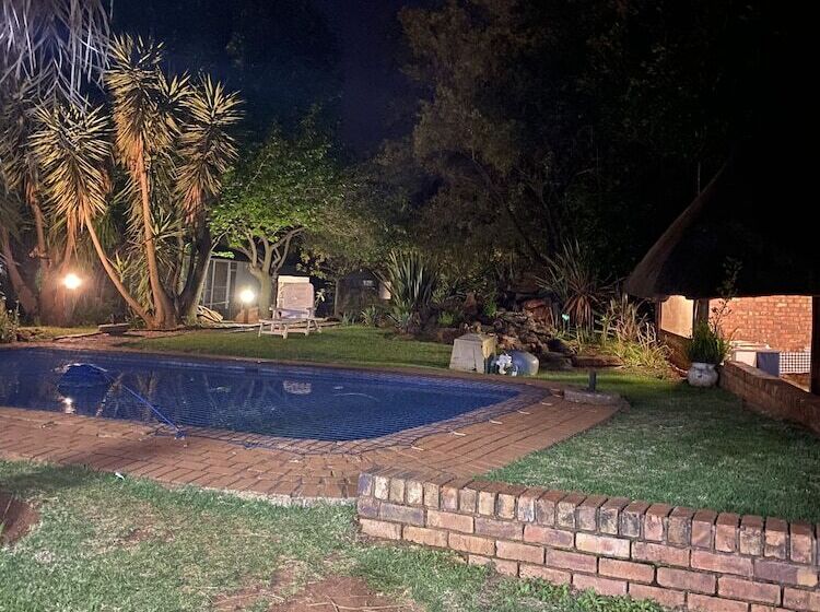 호텔 Leribisi Lodge