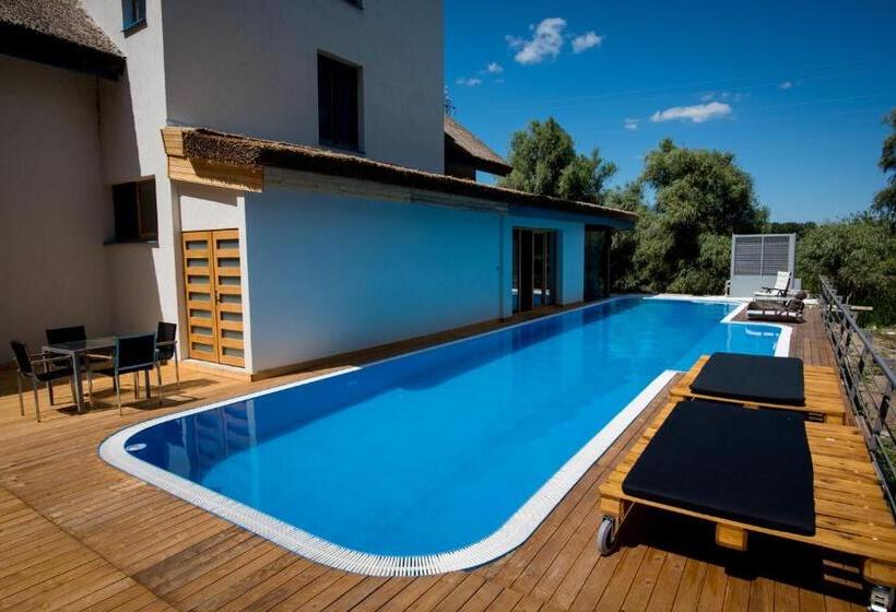 호텔 Living In Delta   Casa De Vacanta