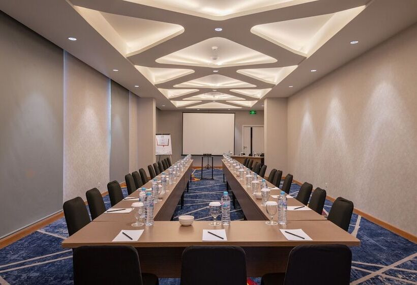 Luminor Hotel Airport Sidoarjo By Wh