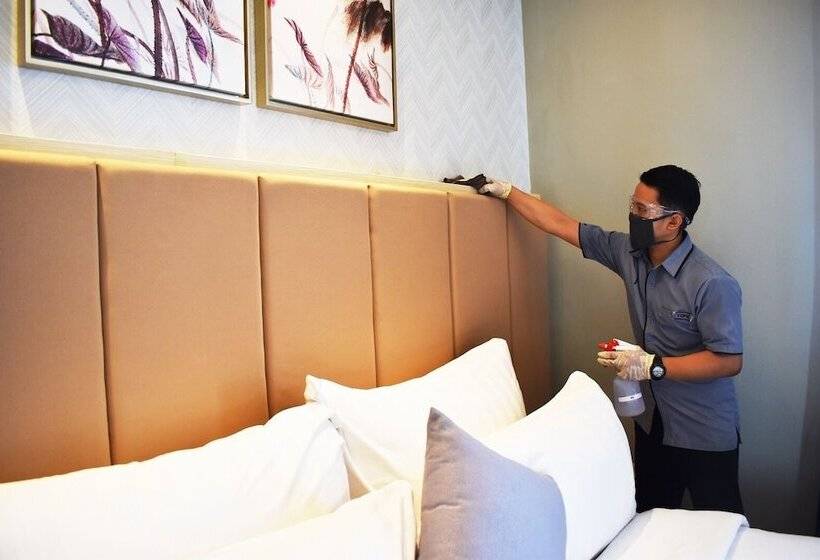 Luminor Hotel Airport Sidoarjo By Wh