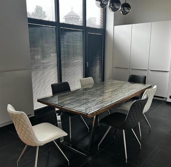 בית מלון כפרי Palace Resort Jíloviště