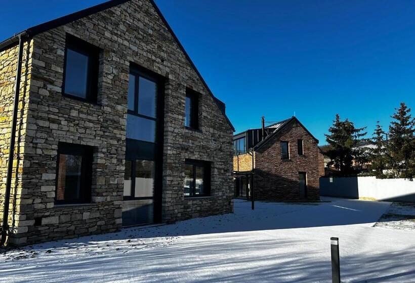 בית מלון כפרי Palace Resort Jíloviště