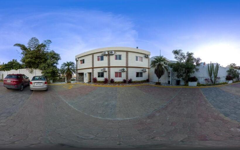 ホテル Paradise Beach