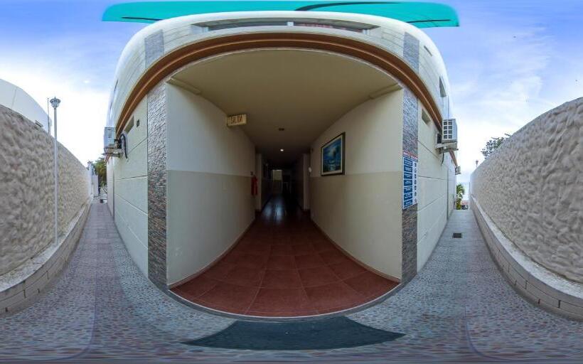 ホテル Paradise Beach