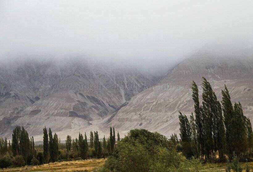 فندق Real Siachen