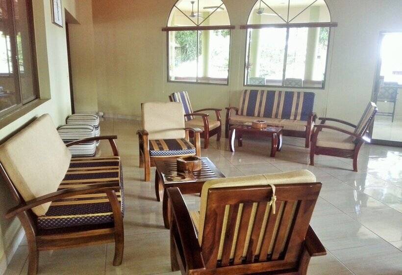 فندق Restaurante, Cigar Bar, Whisky Lounge, Hostal Suite Dos Visiones