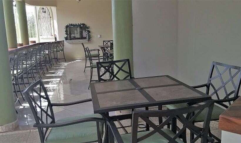 فندق Restaurante, Cigar Bar, Whisky Lounge, Hostal Suite Dos Visiones