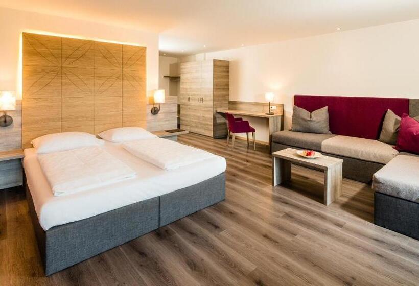 בית מלון כפרי Rösslwirt