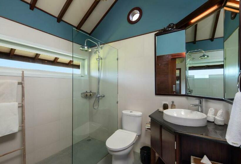 בית מלון כפרי Sempiak Seaside Resort