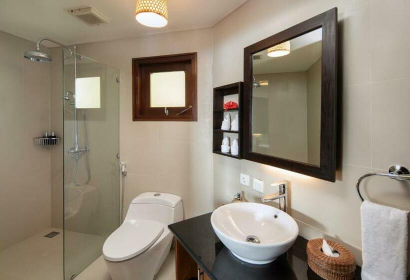 בית מלון כפרי Sempiak Seaside Resort