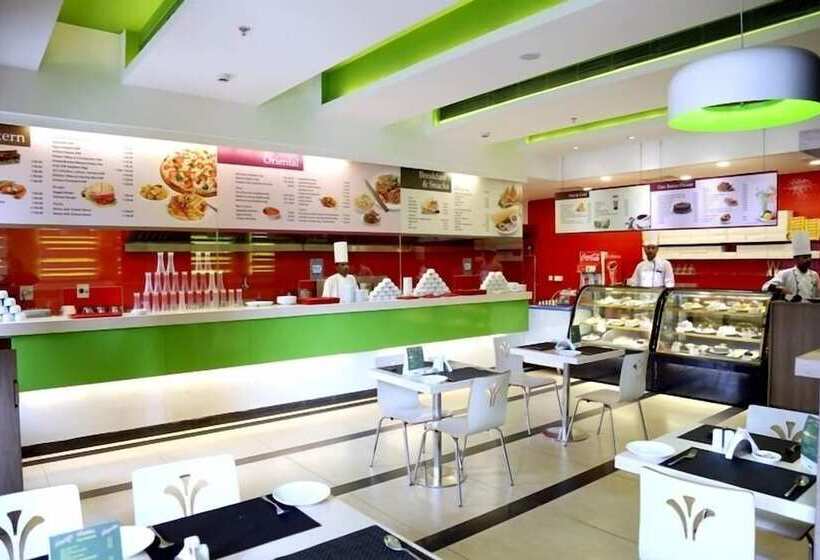 בית מלון כפרי Shakti Continental