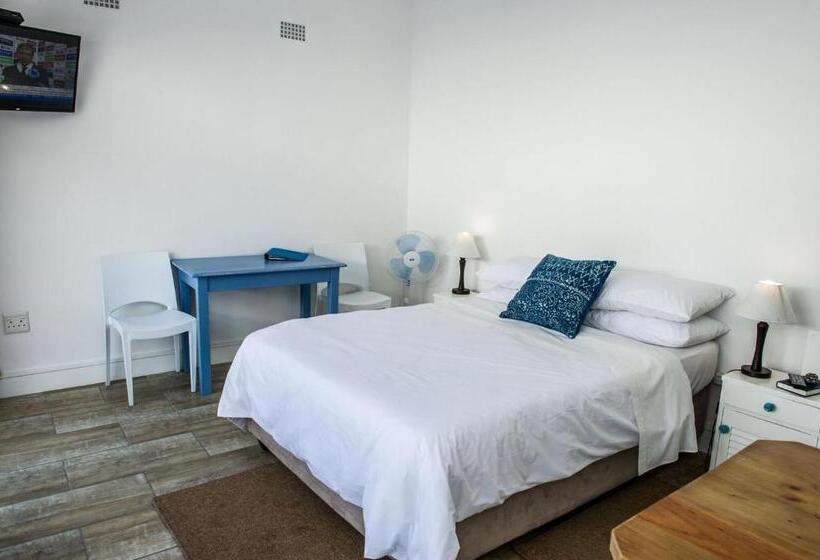 فندق Silver Spray Beach Accommodation