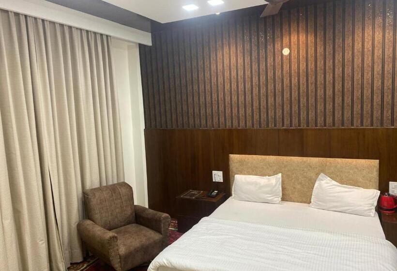 Hotel Temple View Inn