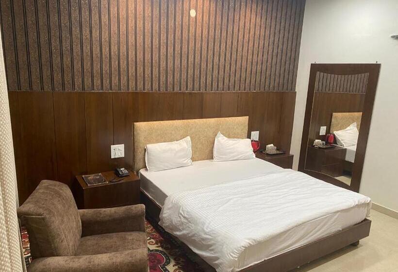 Hotel Temple View Inn