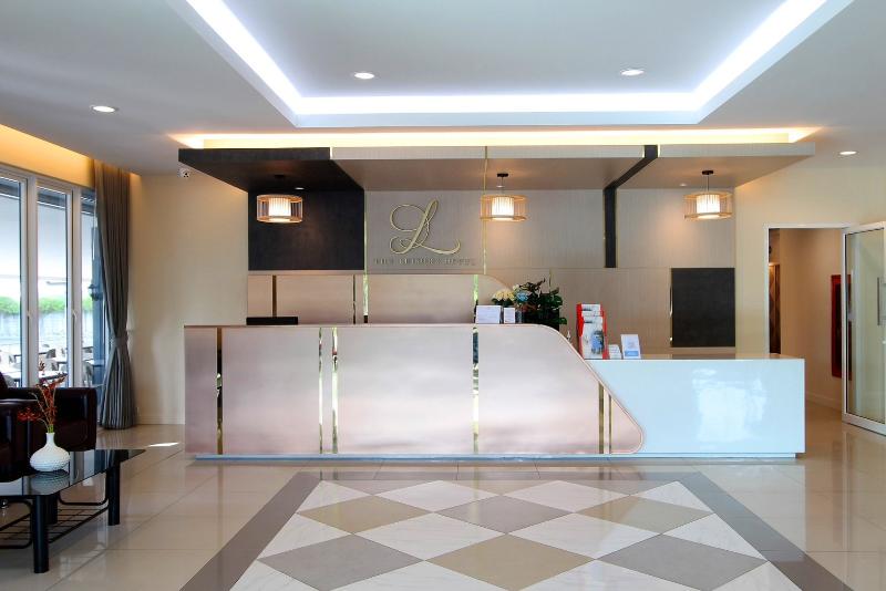 Отель The Leisure