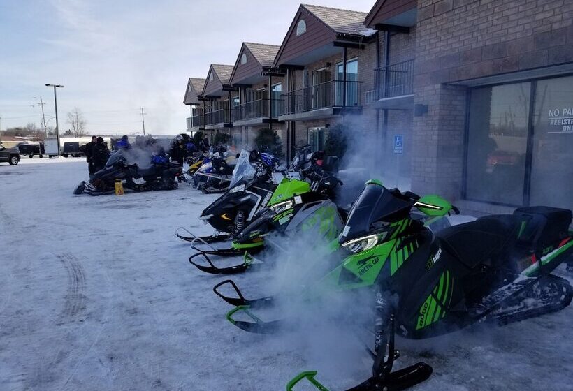 فندق Waterfront Inn