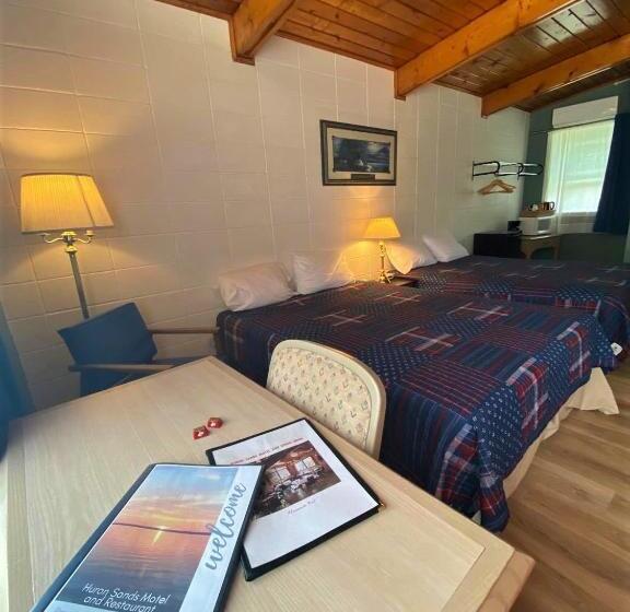 Huron Sands Motel And Restaurant