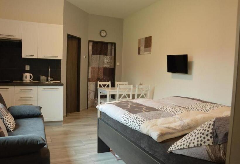 Panzió Apartmány Polevsko