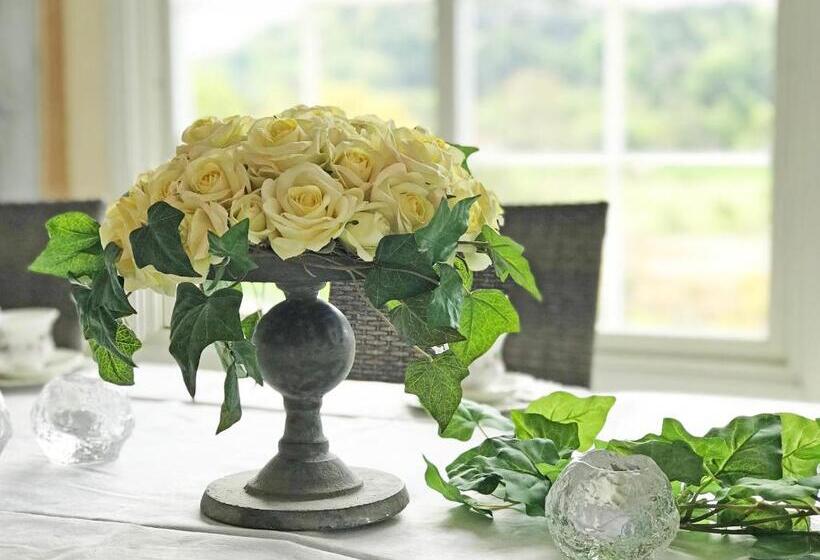 بنسيون Bottna Inn