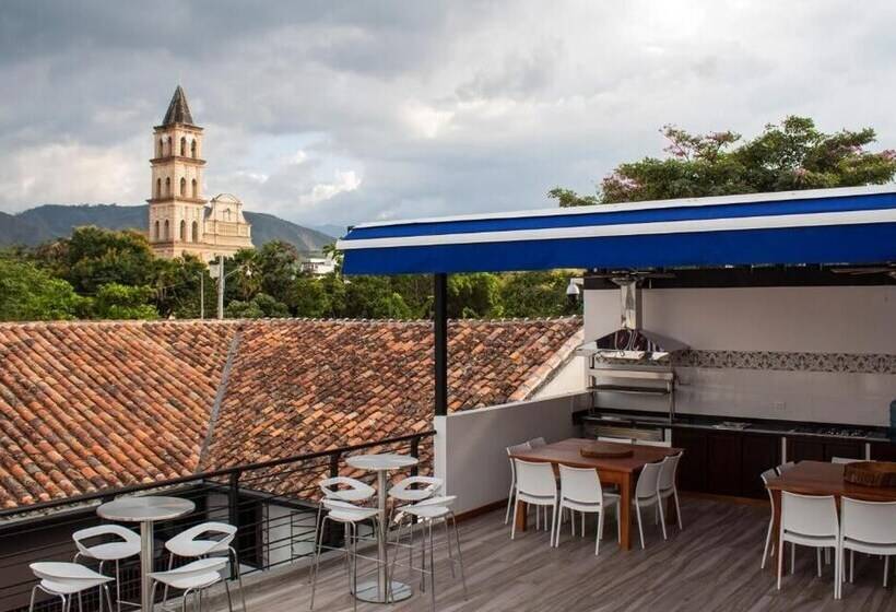 بنسيون Casa De Balcones