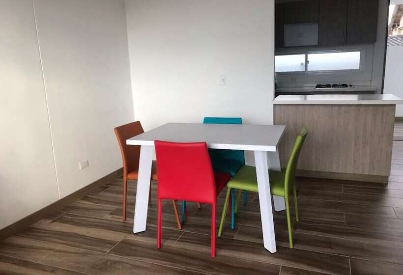 بنسيون Casa De Balcones