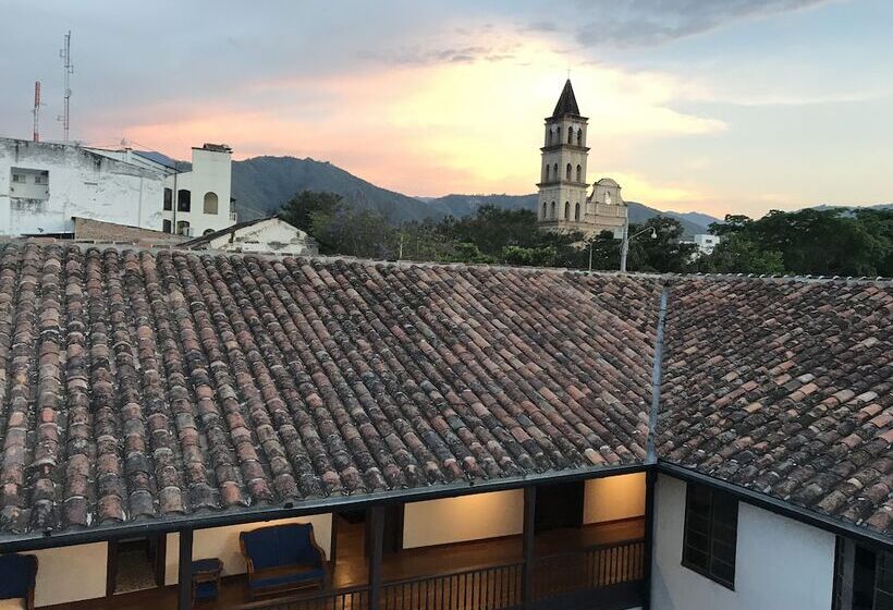 پانسیون Casa De Balcones