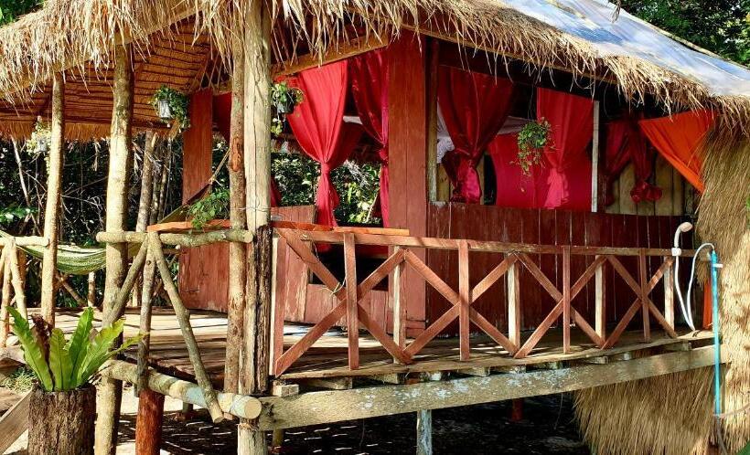 פנסיון Crusoe Koh Takiev Island