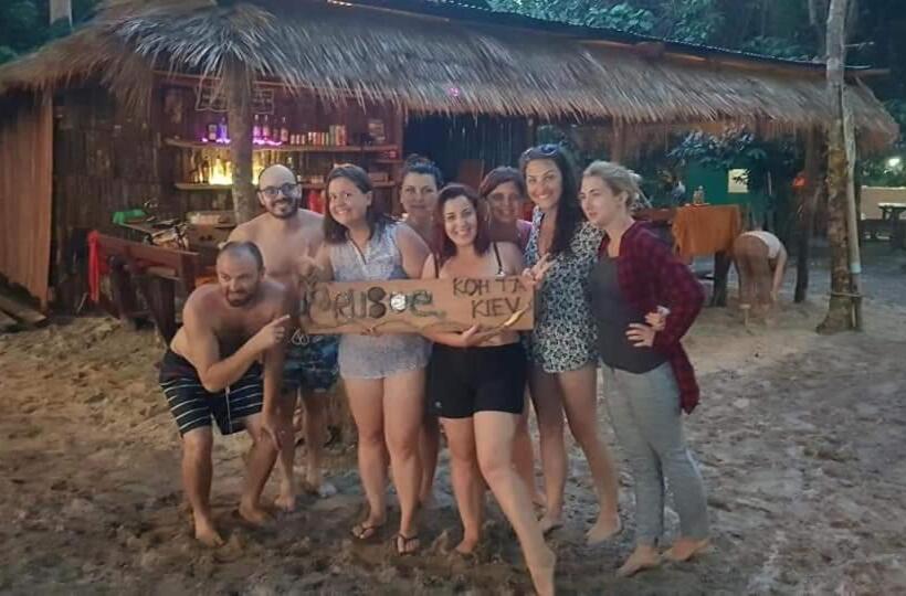 פנסיון Crusoe Koh Takiev Island