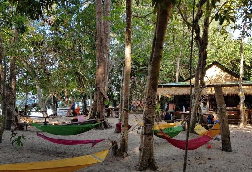 פנסיון Crusoe Koh Takiev Island