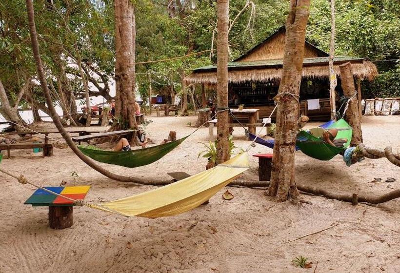 פנסיון Crusoe Koh Takiev Island