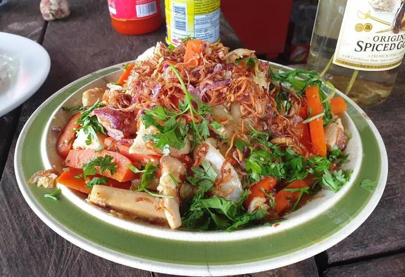 פנסיון Crusoe Koh Takiev Island