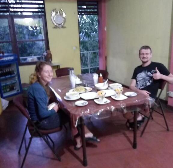 膳宿费 Dealings Freedom Rest