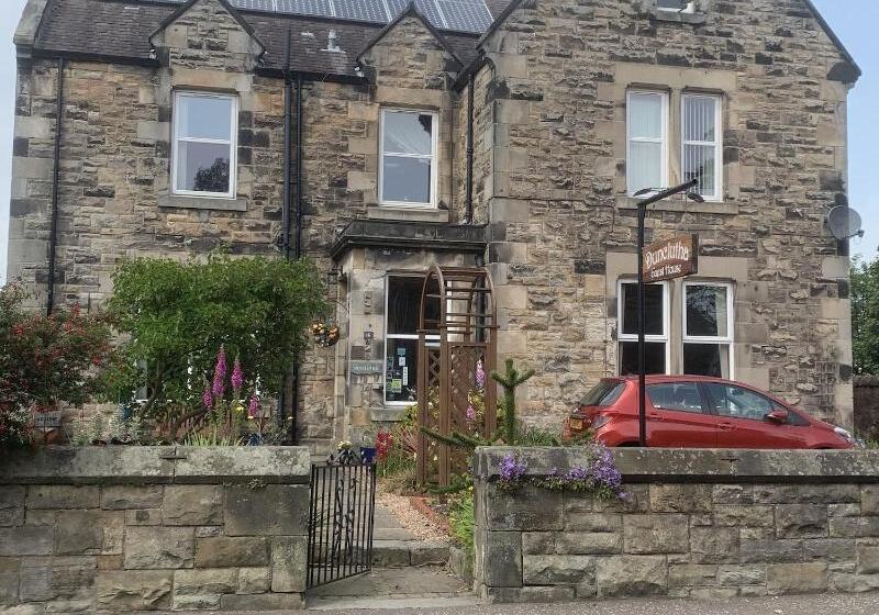 פנסיון Dunclutha Guest House