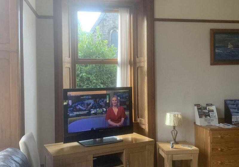 ペンション Dunclutha Guest House