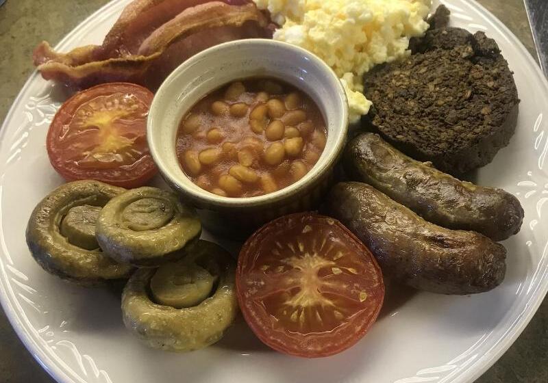 פנסיון Dunclutha Guest House