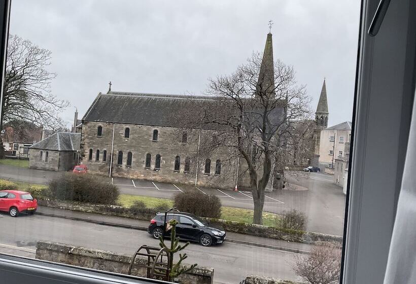 ペンション Dunclutha Guest House