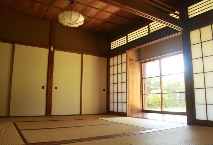 פנסיון Guest House Yukari