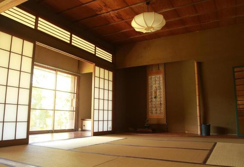 פנסיון Guest House Yukari